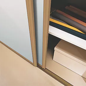 Spacepro Classic 2-Door Sliding Wardrobe Door Kit Oak Frame Mirror Panel 1489 x 2260mm 5 Spacepro Classic 2-Door Sliding Wardrobe Door Kit Oak Frame Mirror Panel 1489 x 2260mm - Image 3